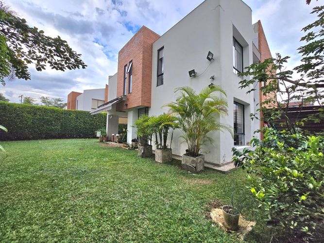 Casa de 5 alcobas en venta en Pance, Cali, 280 m² · foto 2 de 22