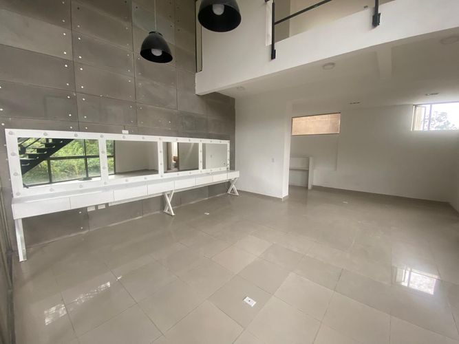 Local en arriendo en El Poblado, Medellín, 110 m² · foto 3 de 19
