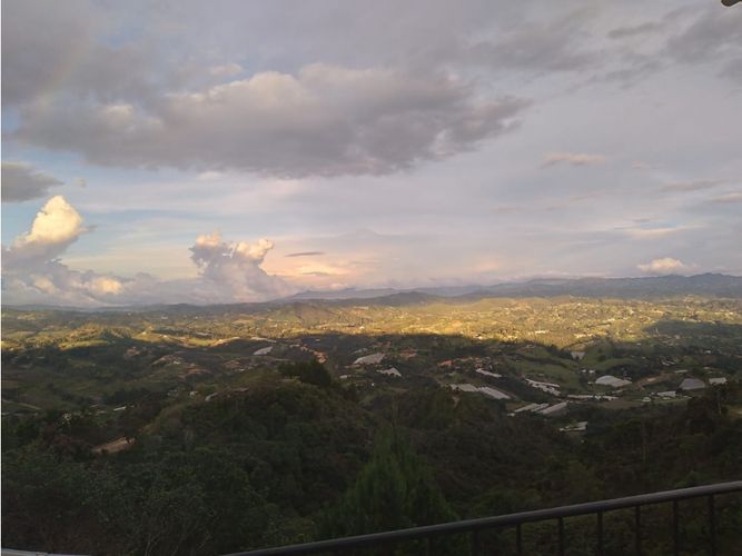 Lote en venta en Medellín, 220 m² · foto 16 de 19