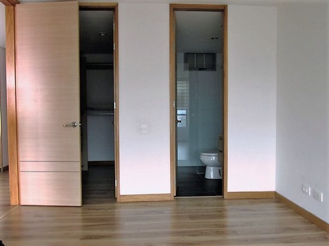 Apartamento de 2 alcobas en arriendo en Loma Benedictinos, Envigado, 94 m² · foto 6 de 15