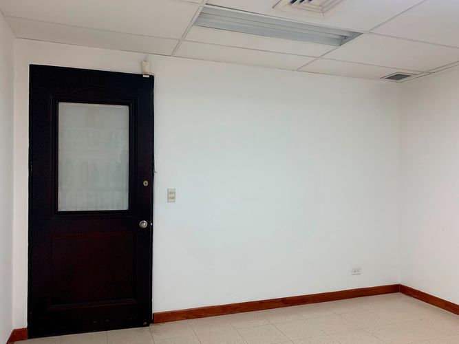 Oficina en arriendo en El Poblado, Medellín, 35 m² · foto 3 de 6