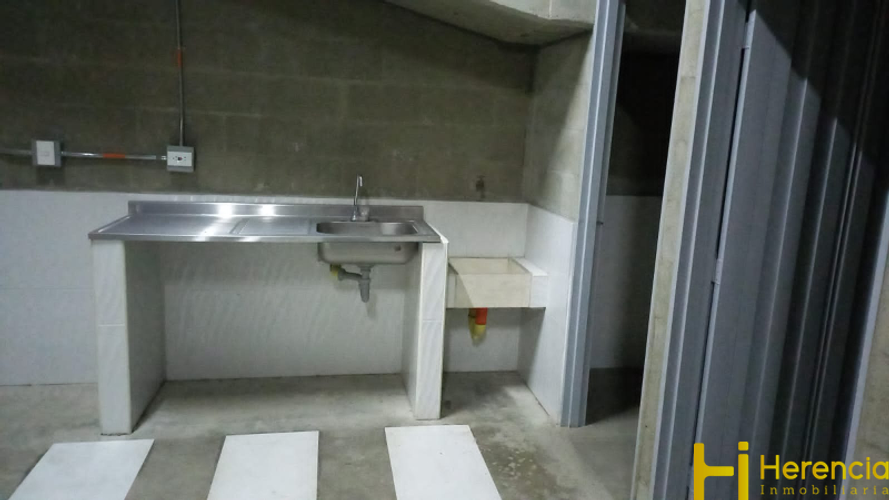 Bodega en arriendo en Guasimalito, Bello, 1102 m² · foto 7 de 9