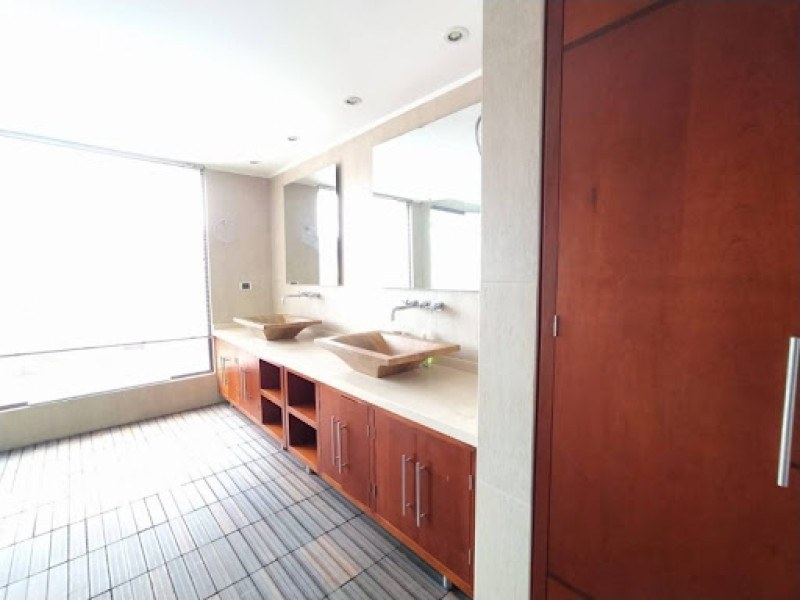 Apartamento en venta en Santa Barbara Occidental, Bogotá · foto 10 de 24