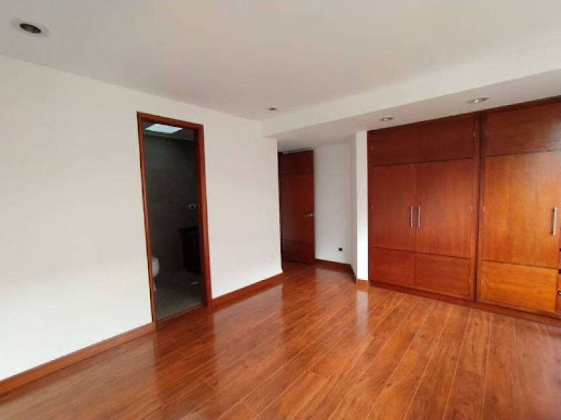 Apartamento en venta en Santa Barbara Occidental, Bogotá · foto 16 de 24