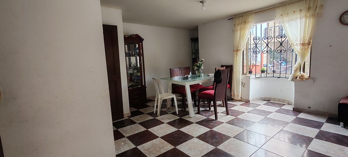 Casa de 4 alcobas en venta en El Rosario, Jamundí, 160 m² · foto 5 de 10
