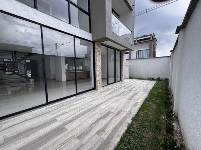 Casa de 3 alcobas en venta en Alfaguara, Jamundí, 290 m² · foto 6 de 24