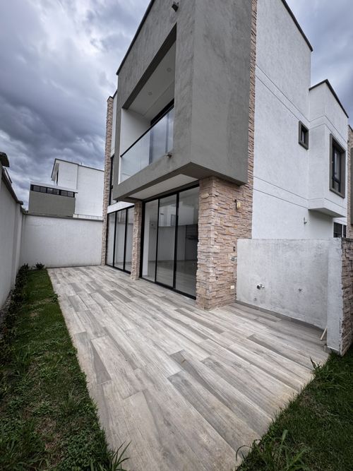 Casa de 3 alcobas en venta en Alfaguara, Jamundí, 290 m² · foto 7 de 24