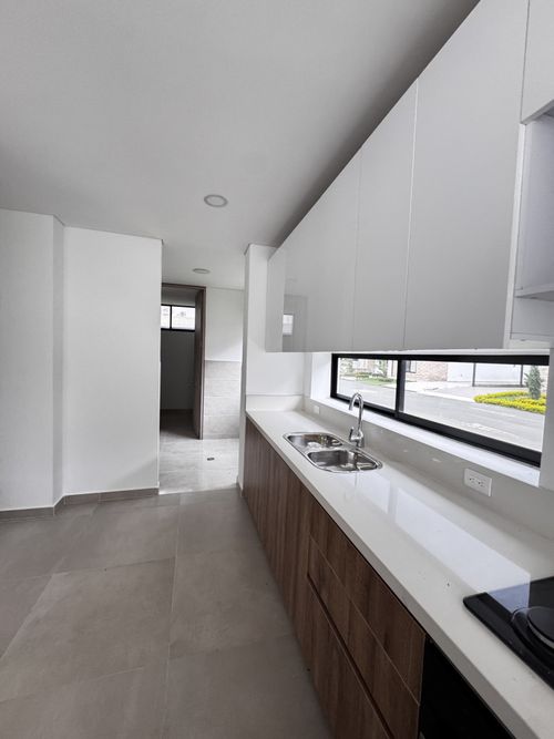 Casa de 3 alcobas en venta en Alfaguara, Jamundí, 290 m² · foto 9 de 24
