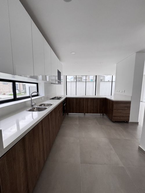 Casa de 3 alcobas en venta en Alfaguara, Jamundí, 290 m² · foto 11 de 24