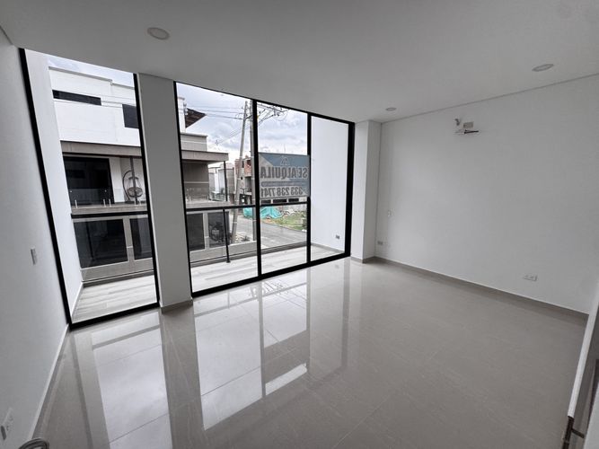 Casa de 3 alcobas en venta en Alfaguara, Jamundí, 290 m² · foto 13 de 24