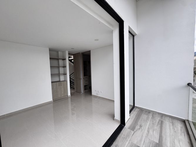 Casa de 3 alcobas en venta en Alfaguara, Jamundí, 290 m² · foto 14 de 24