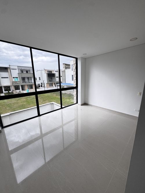 Casa de 3 alcobas en venta en Alfaguara, Jamundí, 290 m² · foto 21 de 24