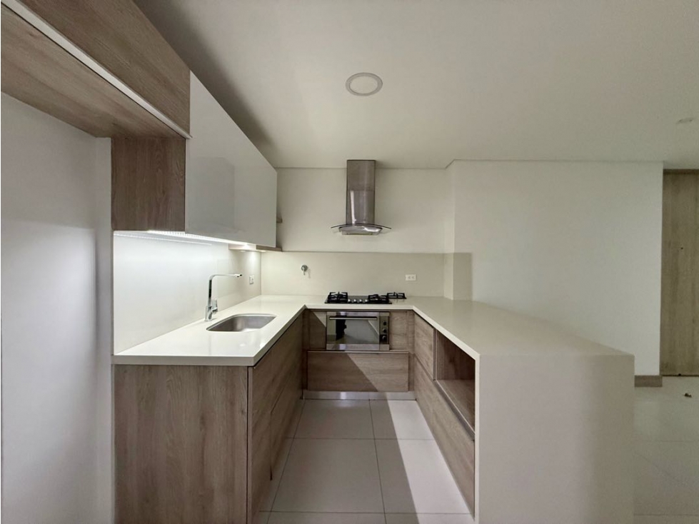 Apartamento en venta en Loma Del Esmeraldal, Envigado · foto 7 de 24