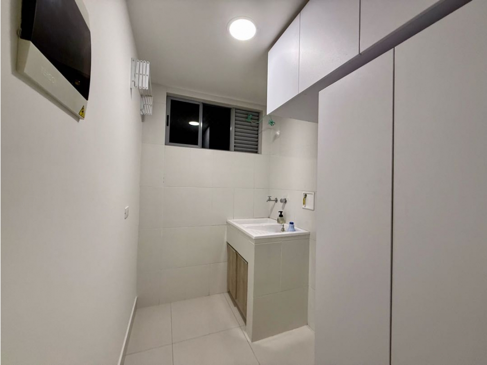 Apartamento en venta en Loma Del Esmeraldal, Envigado · foto 8 de 24
