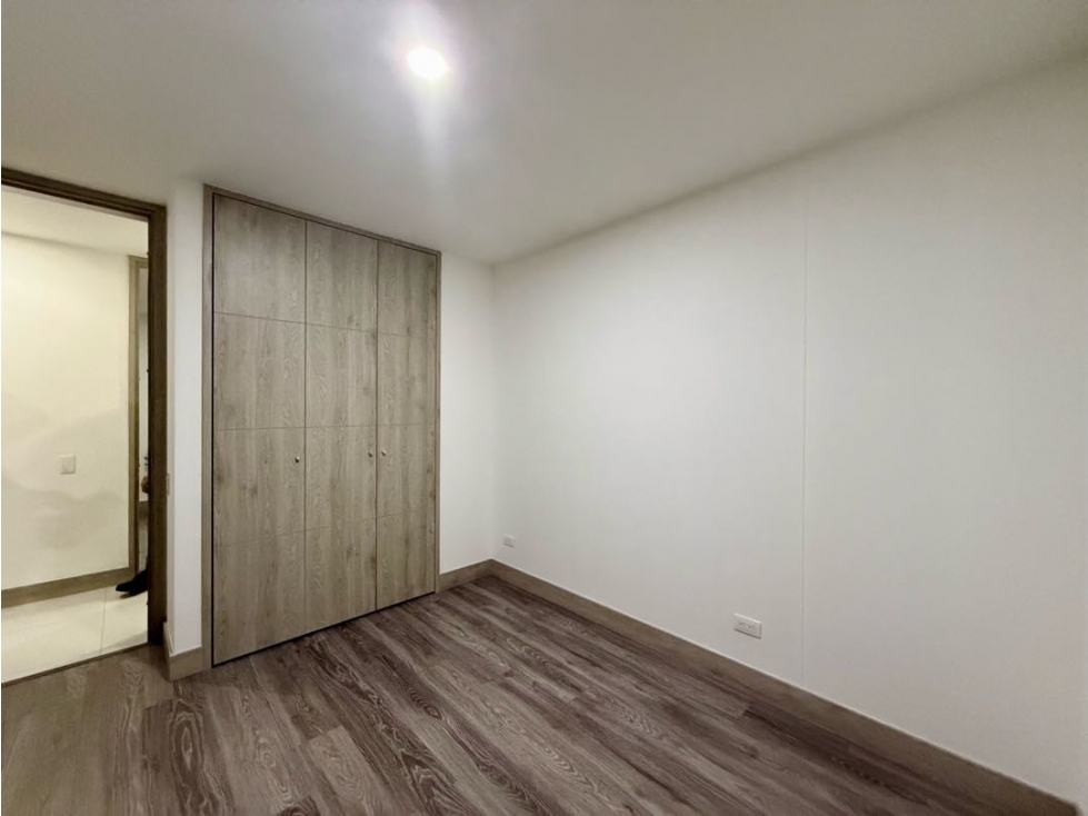 Apartamento en venta en Loma Del Esmeraldal, Envigado · foto 13 de 24