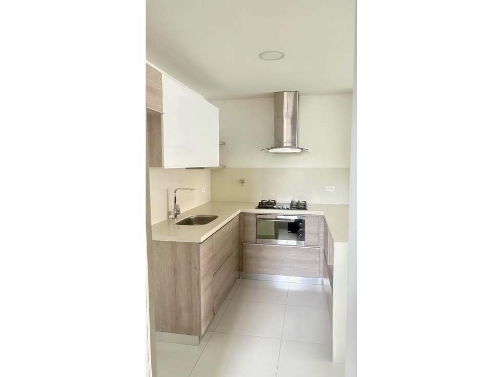 Apartamento en venta en Loma Del Esmeraldal, Envigado · foto 23 de 24