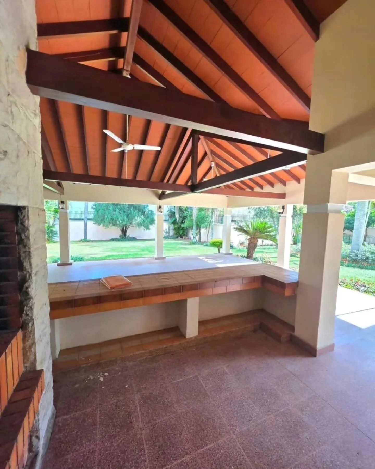 VENDO GRAN RESIDENCIA DE 6 DORMITORIOS EN BARRIO RECOLETA CON POTENCIAL INIGUALABLE PARA DESARROLLO INMOBILIARIO — foto 2