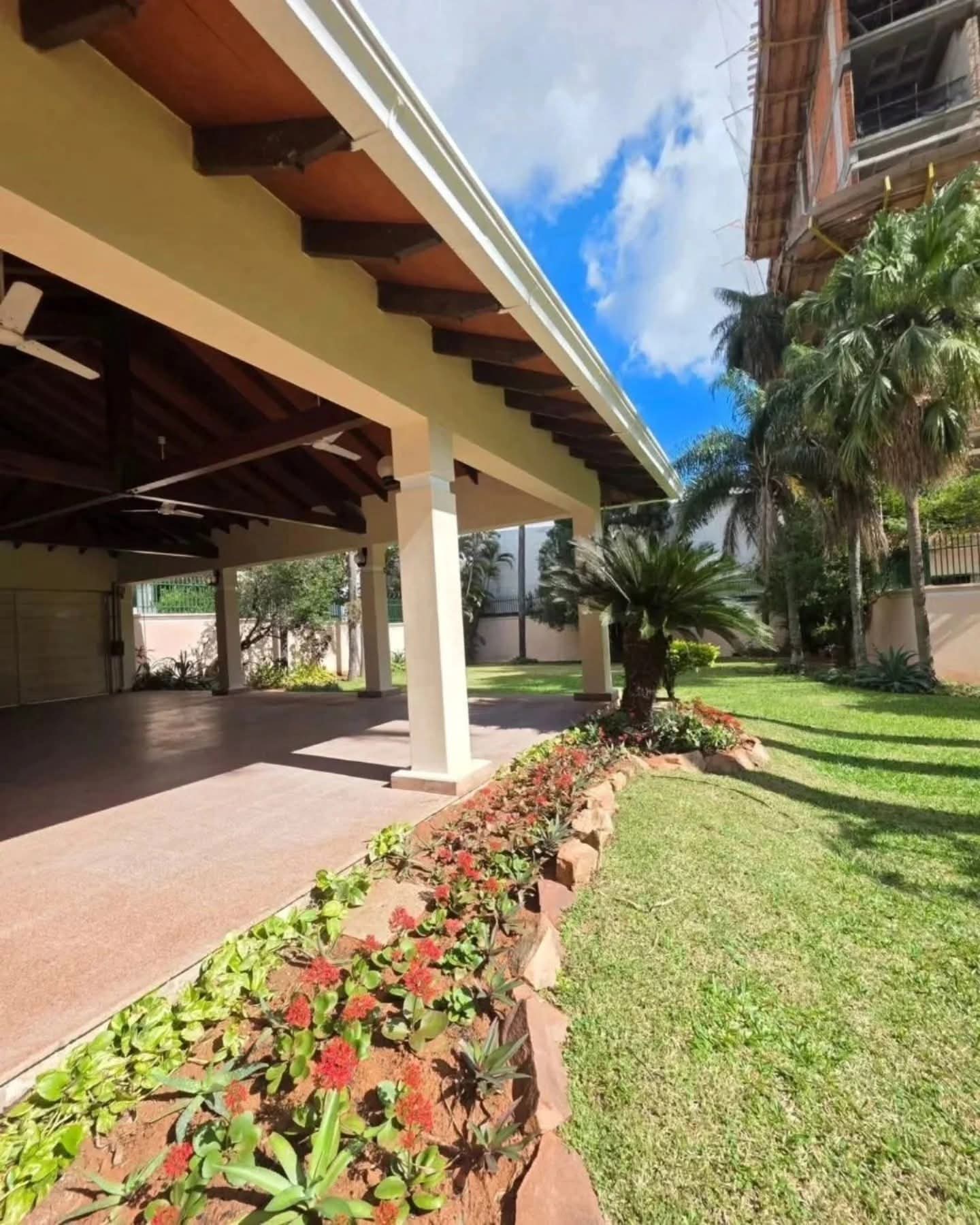VENDO GRAN RESIDENCIA DE 6 DORMITORIOS EN BARRIO RECOLETA CON POTENCIAL INIGUALABLE PARA DESARROLLO INMOBILIARIO — foto 3