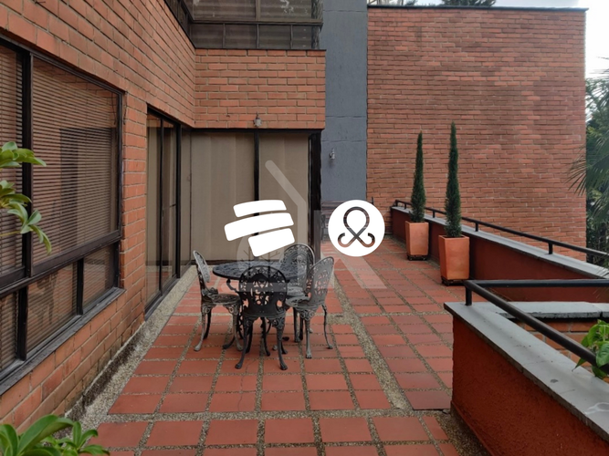 Apartamento de 4 alcobas en venta en Lalinde, Medellín, 160 m² · foto 3 de 22