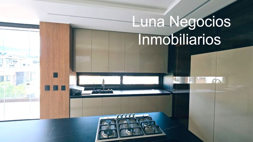 Casa de 3 alcobas en venta en Ruitoque Condominio, Floridablanca, 1040 m² · foto 3 de 21
