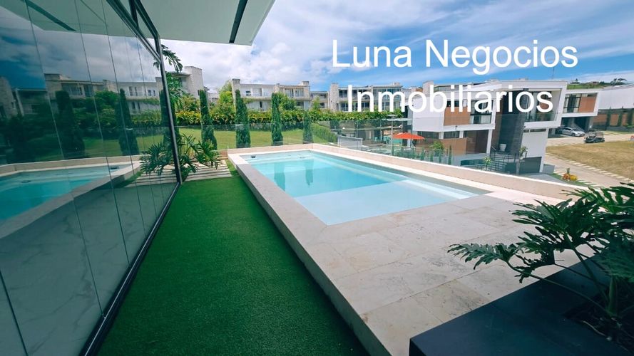 Casa de 3 alcobas en venta en Ruitoque Condominio, Floridablanca, 1040 m² · foto 8 de 21
