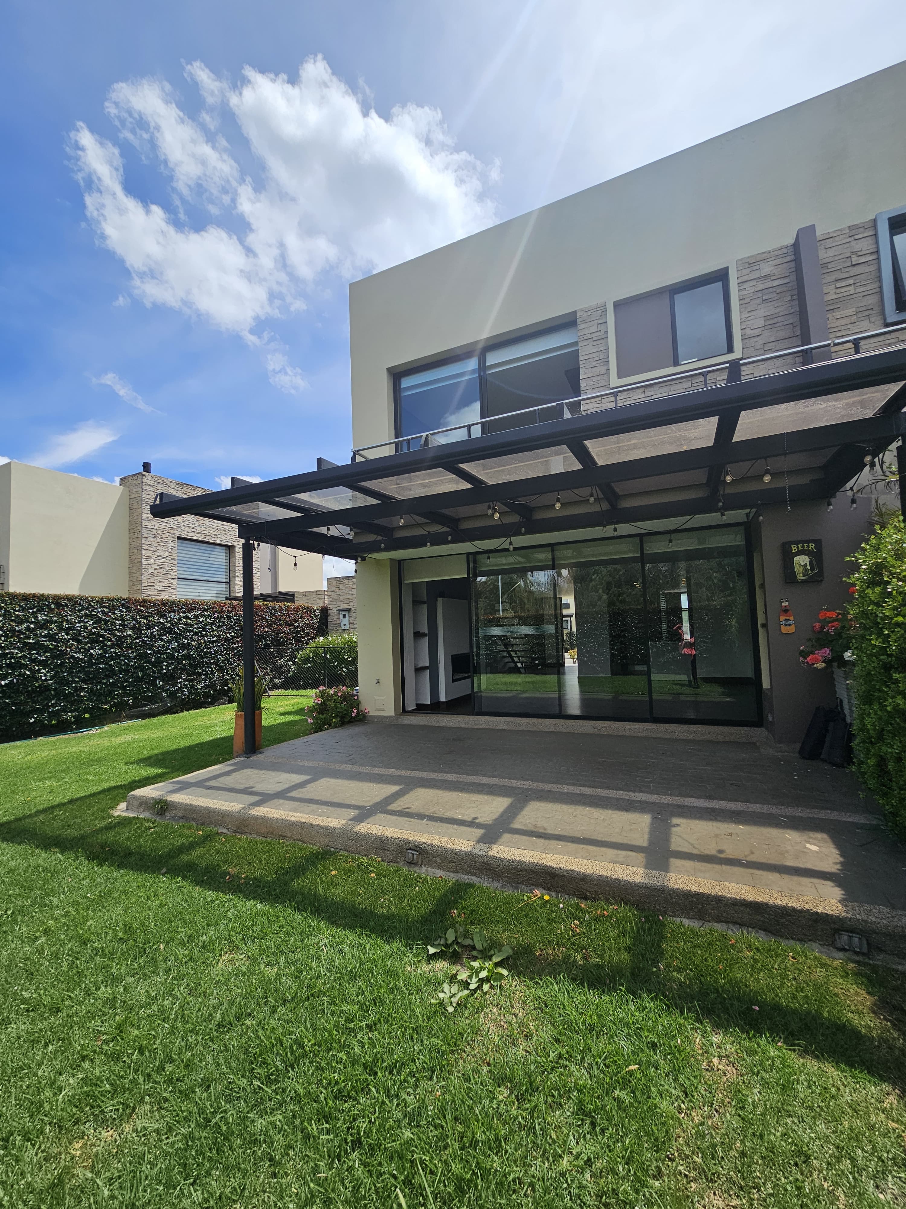 Casa en venta en Vda Canelon, Cajicá · foto 2 de 24