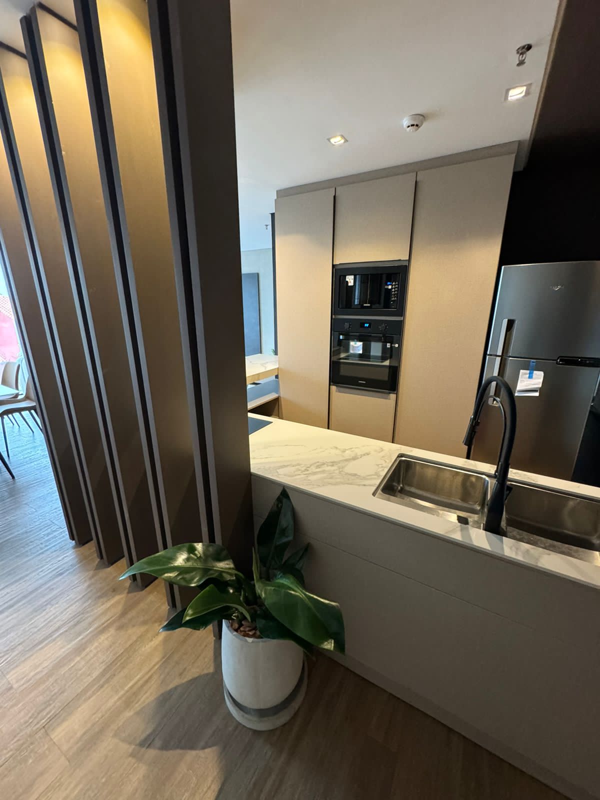 Departamento en ALQUILER Amoblado en Edificio Fontanka — foto 3