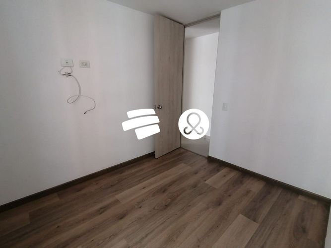Apartamento de 3 alcobas en venta en Entreamigos, Sabaneta, 76 m² · foto 2 de 18