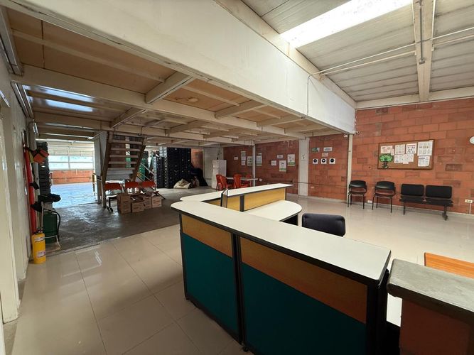 Local en venta en Avenida Sur, Pereira, 477 m² · foto 2 de 4