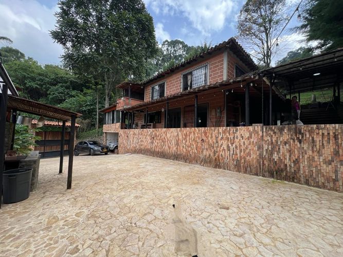Casa de 4 alcobas en venta en San Antonio De Prado, Medellín, 303 m² · foto 17 de 18