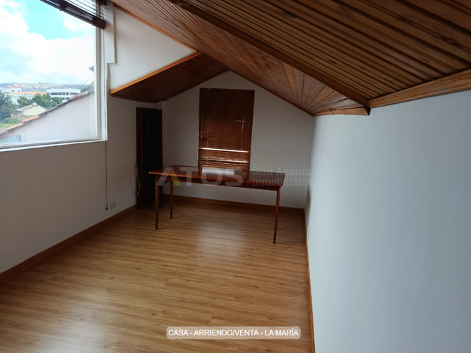 Casa de 5 alcobas en venta en La Maria, Tunja, 260 m² · foto 24 de 24