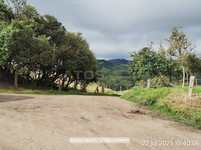 Finca en venta en Puente Poyaca, Tunja, 33779 m² · foto 7 de 10
