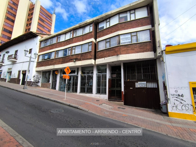 Apartamento de 6 alcobas en arriendo en Centro Historico, Tunja, 200 m² · foto 2 de 24