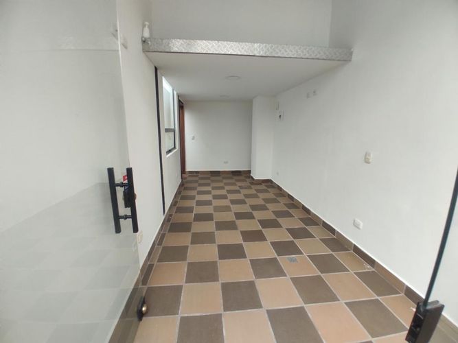 Local en arriendo en Tunja, Tunja, 12 m² · foto 6 de 11