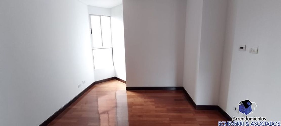 Apartamento de 3 alcobas en arriendo en La Calera, Medellín, 220 m² · foto 7 de 13