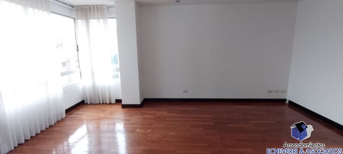 Apartamento de 3 alcobas en arriendo en La Calera, Medellín, 220 m² · foto 12 de 13