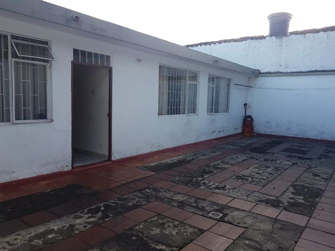 Casa de 5 alcobas en venta en Niza Norte, Bogotá, 390 m² · foto 18 de 24