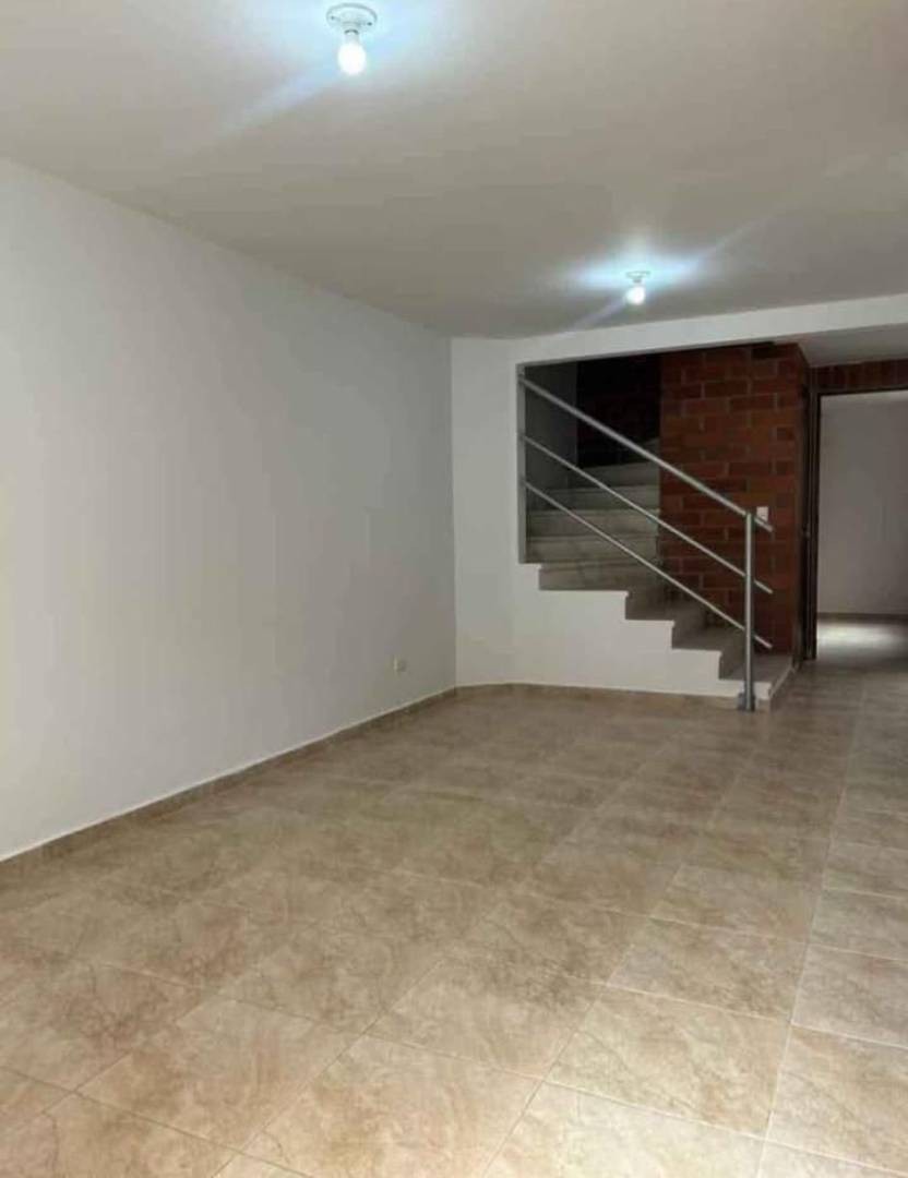 Casa en venta en Cerritos, Pereira · foto 3 de 10