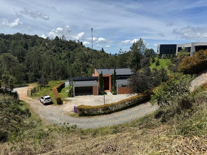 Lote en venta en Loma Del Escobero, El Retiro, 1748 m² · foto 9 de 12