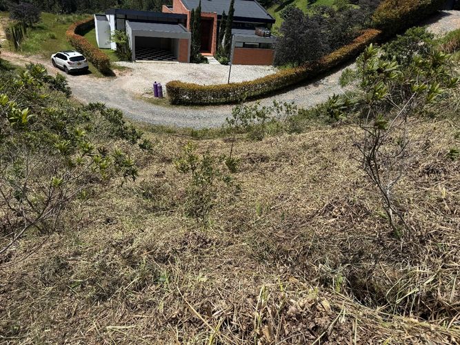 Lote en venta en Loma Del Escobero, El Retiro, 1748 m² · foto 11 de 12