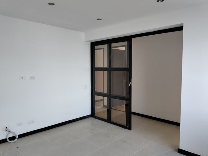 Apartamento de 3 alcobas en arriendo en El Poblado, Medellín, 160 m² · foto 12 de 19