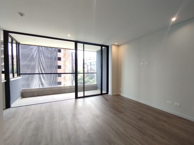 Apartamento de 2 alcobas en arriendo en El Poblado, Medellín, 86 m² · foto 2 de 20