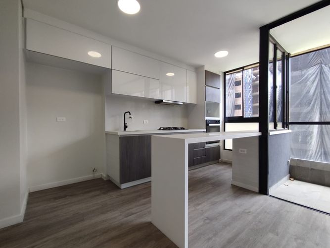 Apartamento de 2 alcobas en arriendo en El Poblado, Medellín, 86 m² · foto 3 de 20