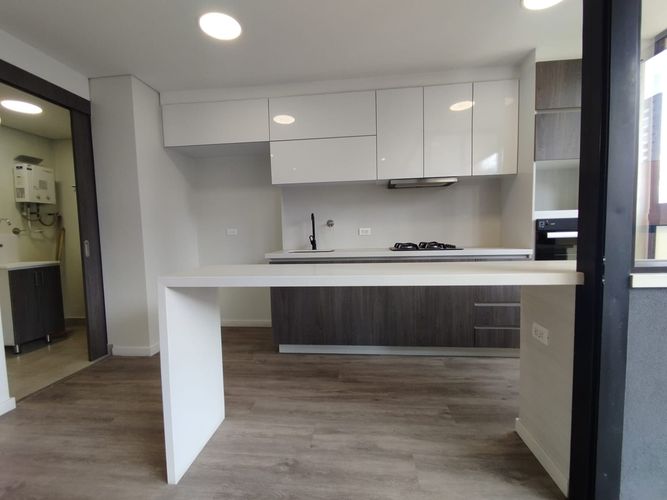 Apartamento de 2 alcobas en arriendo en El Poblado, Medellín, 86 m² · foto 11 de 20