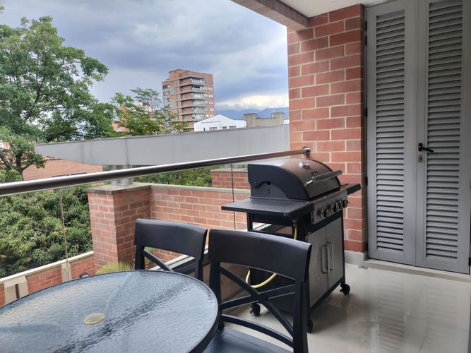 Apartamento de 2 alcobas en arriendo en El Poblado, Medellín, 91 m² · foto 14 de 14