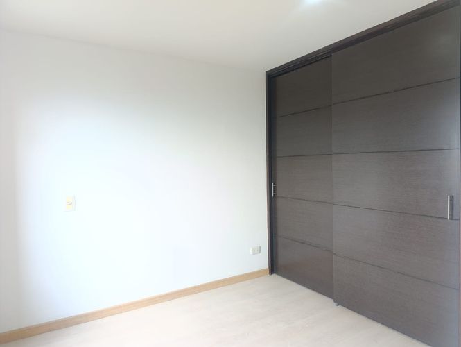 Apartamento de 3 alcobas en arriendo en El Poblado, Medellín, 125 m² · foto 9 de 17
