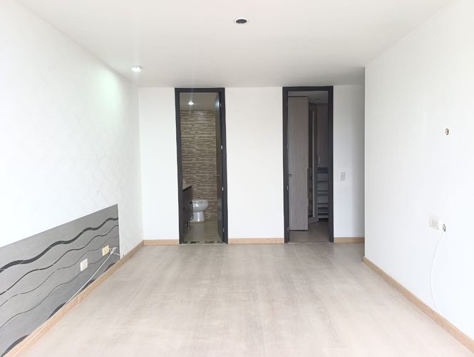 Apartamento de 3 alcobas en arriendo en El Poblado, Medellín, 125 m² · foto 8 de 17