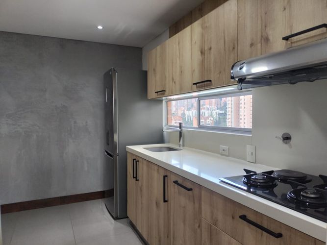 Apartamento de 1 alcoba en arriendo en El Poblado, Medellín, 82 m² · foto 5 de 12