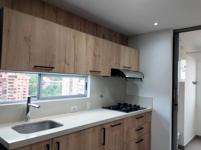 Apartamento de 1 alcoba en arriendo en El Poblado, Medellín, 82 m² · foto 7 de 12
