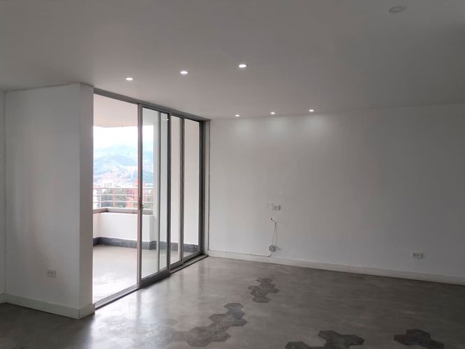 Apartamento de 1 alcoba en arriendo en El Poblado, Medellín, 88 m² · foto 3 de 17
